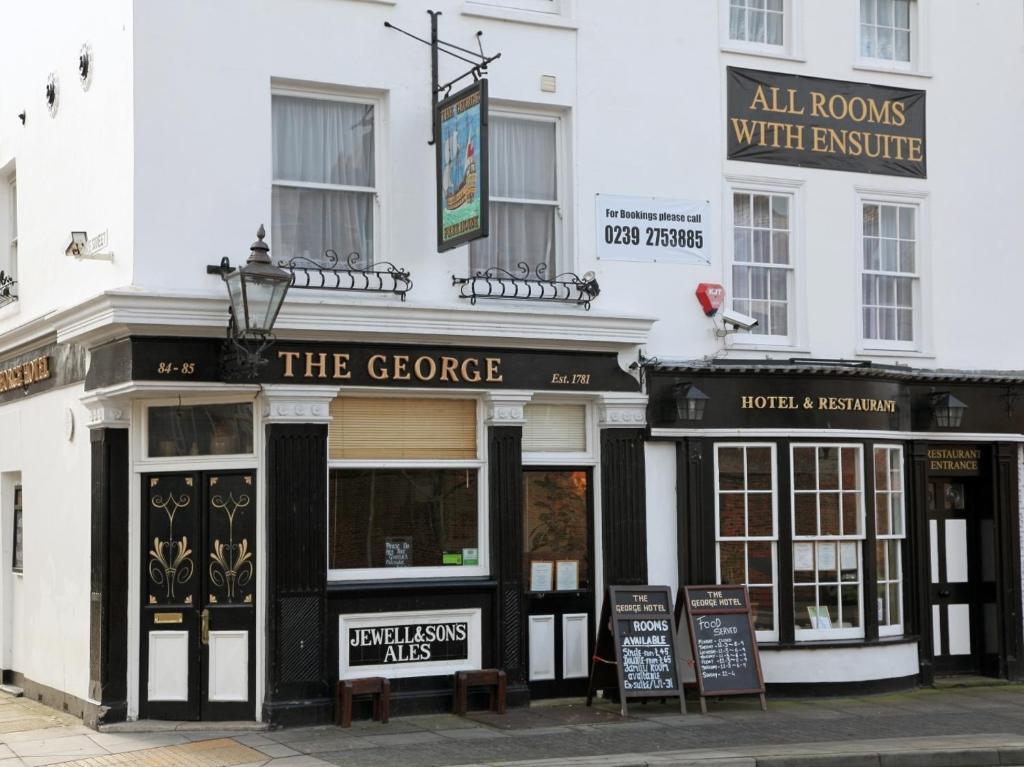The George Hotel Portsmouth Bagian luar foto